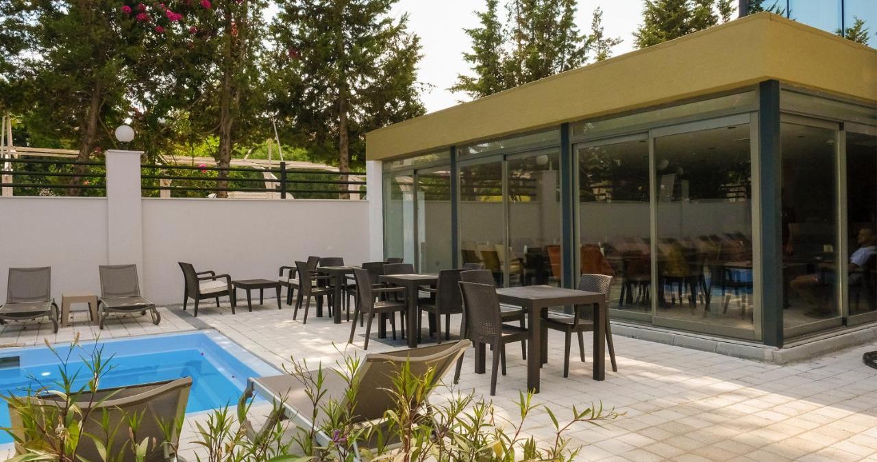 Iberis Hotel Lara Altinkum  Eksteriør billede